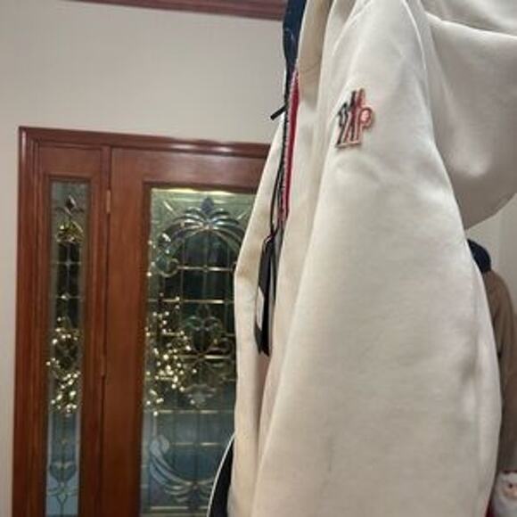 Women's Moncler Grenoble waterproof ski jacket size 0 NWT - Picture 13 of 16